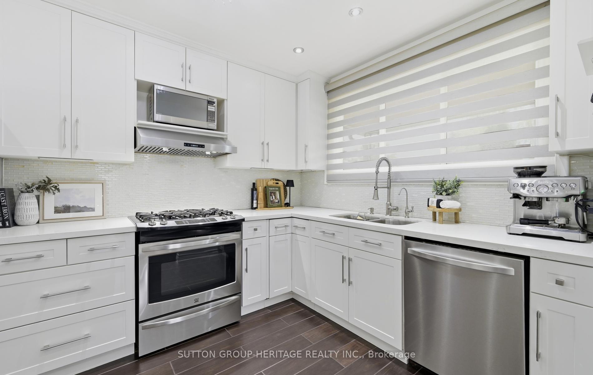 Photo 11 of 1020 Wardman Crescent, Whitby, Williamsburg — HOMEH