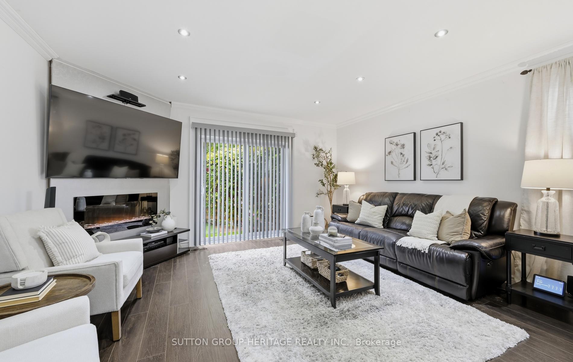 Photo 14 of 1020 Wardman Crescent, Whitby, Williamsburg — HOMEH