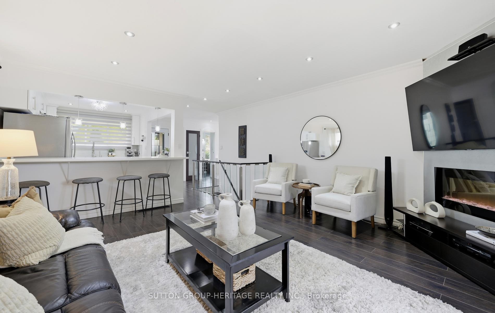 Photo 17 of 1020 Wardman Crescent, Whitby, Williamsburg — HOMEH