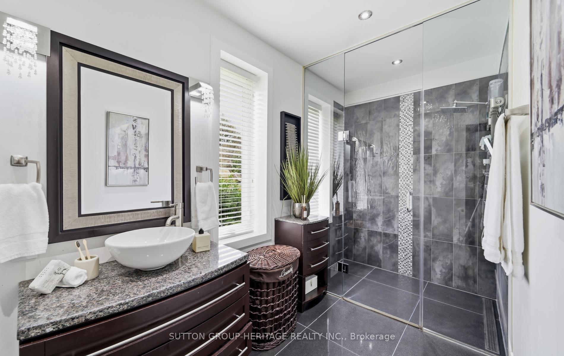 Photo 20 of 1020 Wardman Crescent, Whitby, Williamsburg — HOMEH