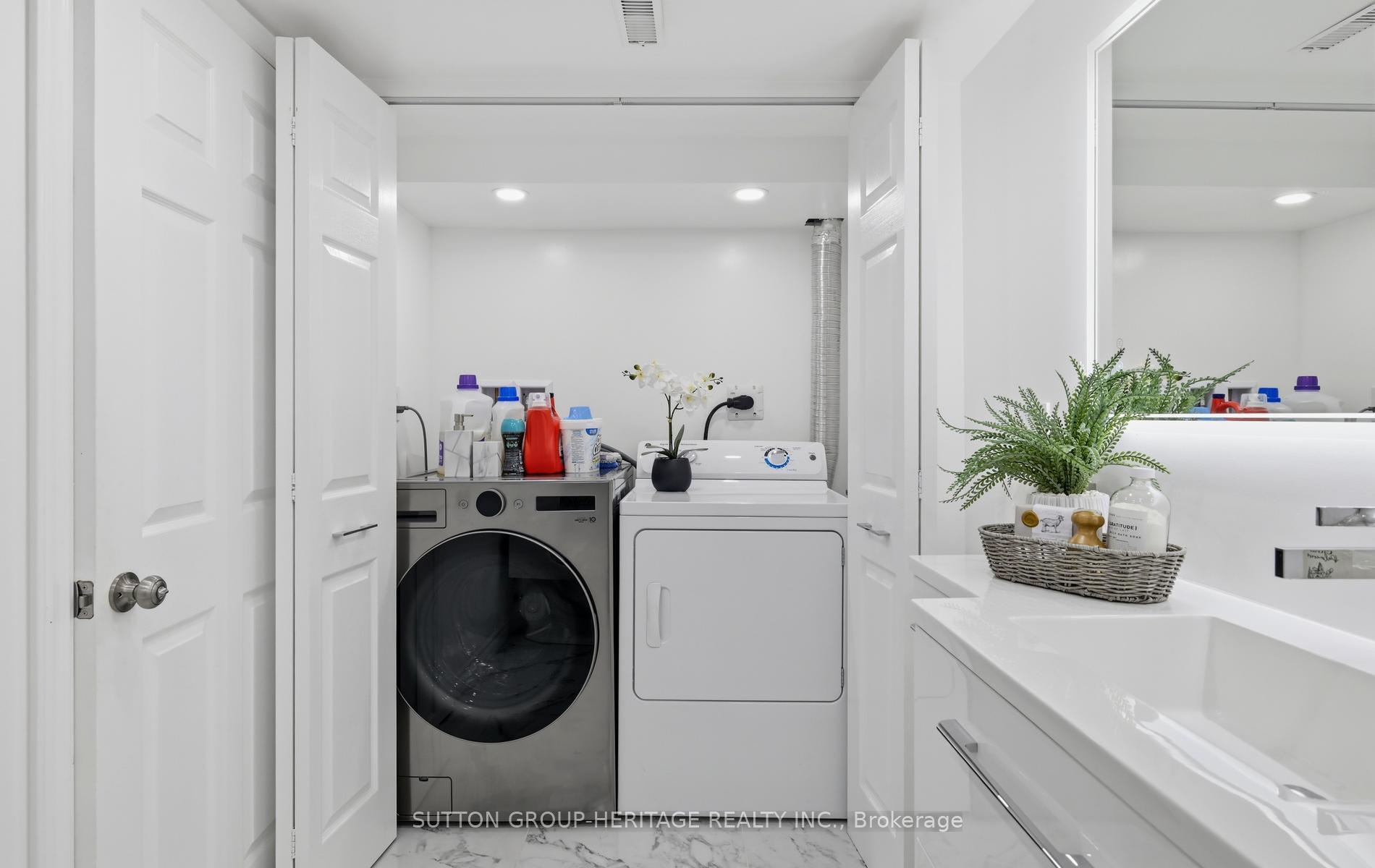 Photo 37 of 1020 Wardman Crescent, Whitby, Williamsburg — HOMEH