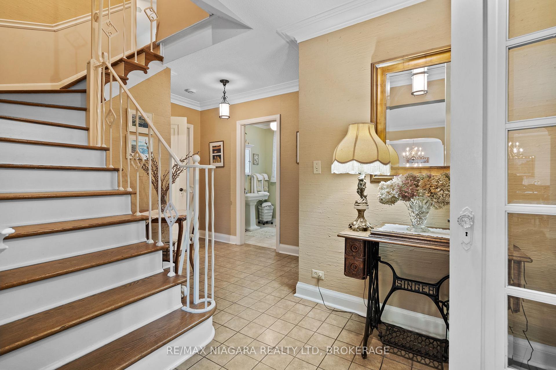 Photo 4 of 97 Glenridge Avenue, St. Catharines, Old Glenridge — HOMEH