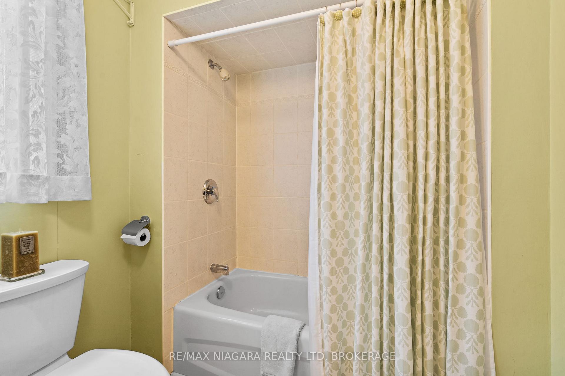 Photo 14 of 97 Glenridge Avenue, St. Catharines, Old Glenridge — HOMEH
