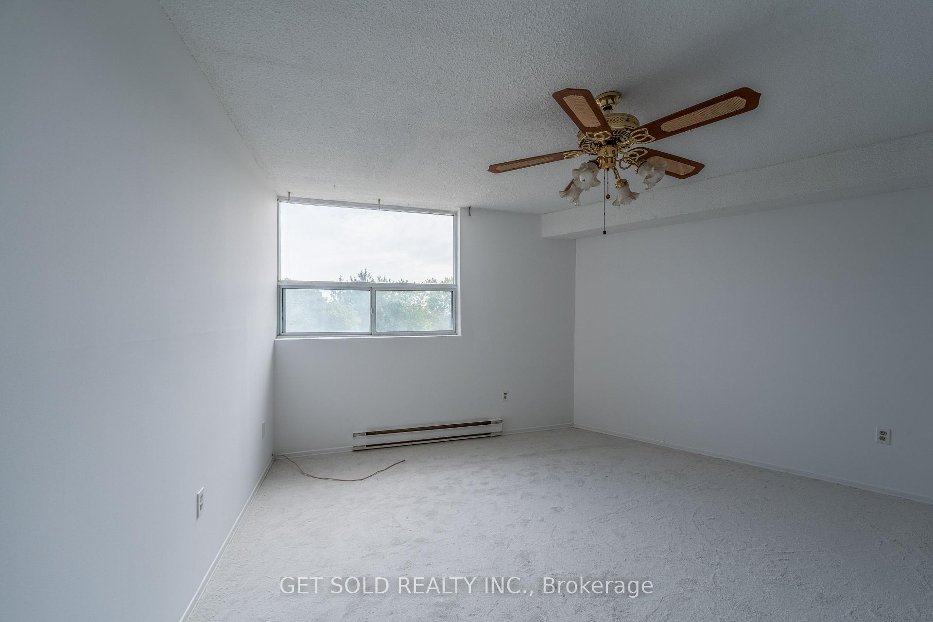 Photo 10 of Unit 405, 700 Dynes Road, Burlington, Roseland — HOMEH