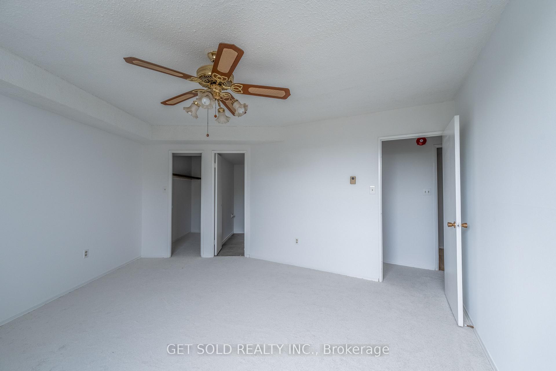 Photo 11 of Unit 405, 700 Dynes Road, Burlington, Roseland — HOMEH