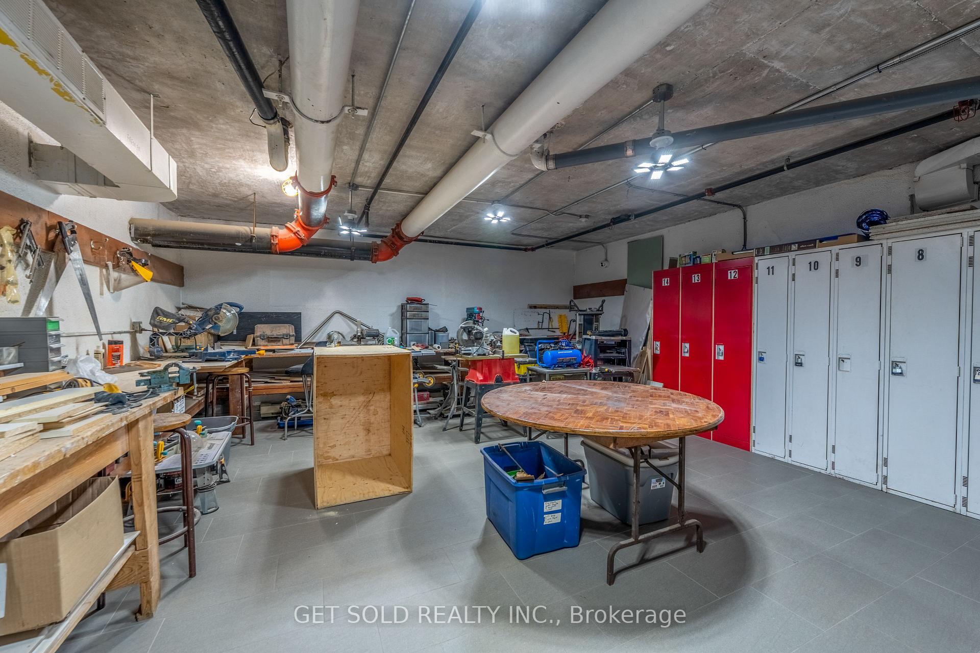 Photo 22 of Unit 405, 700 Dynes Road, Burlington, Roseland — HOMEH