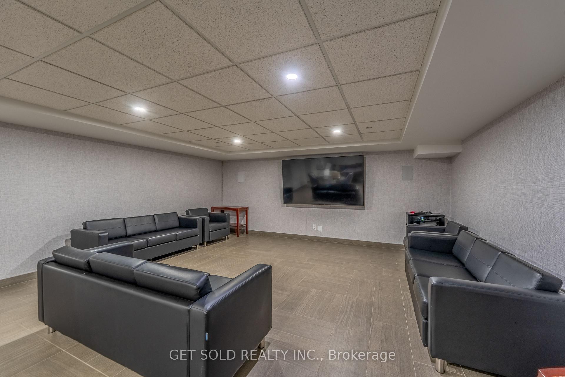 Photo 25 of Unit 405, 700 Dynes Road, Burlington, Roseland — HOMEH