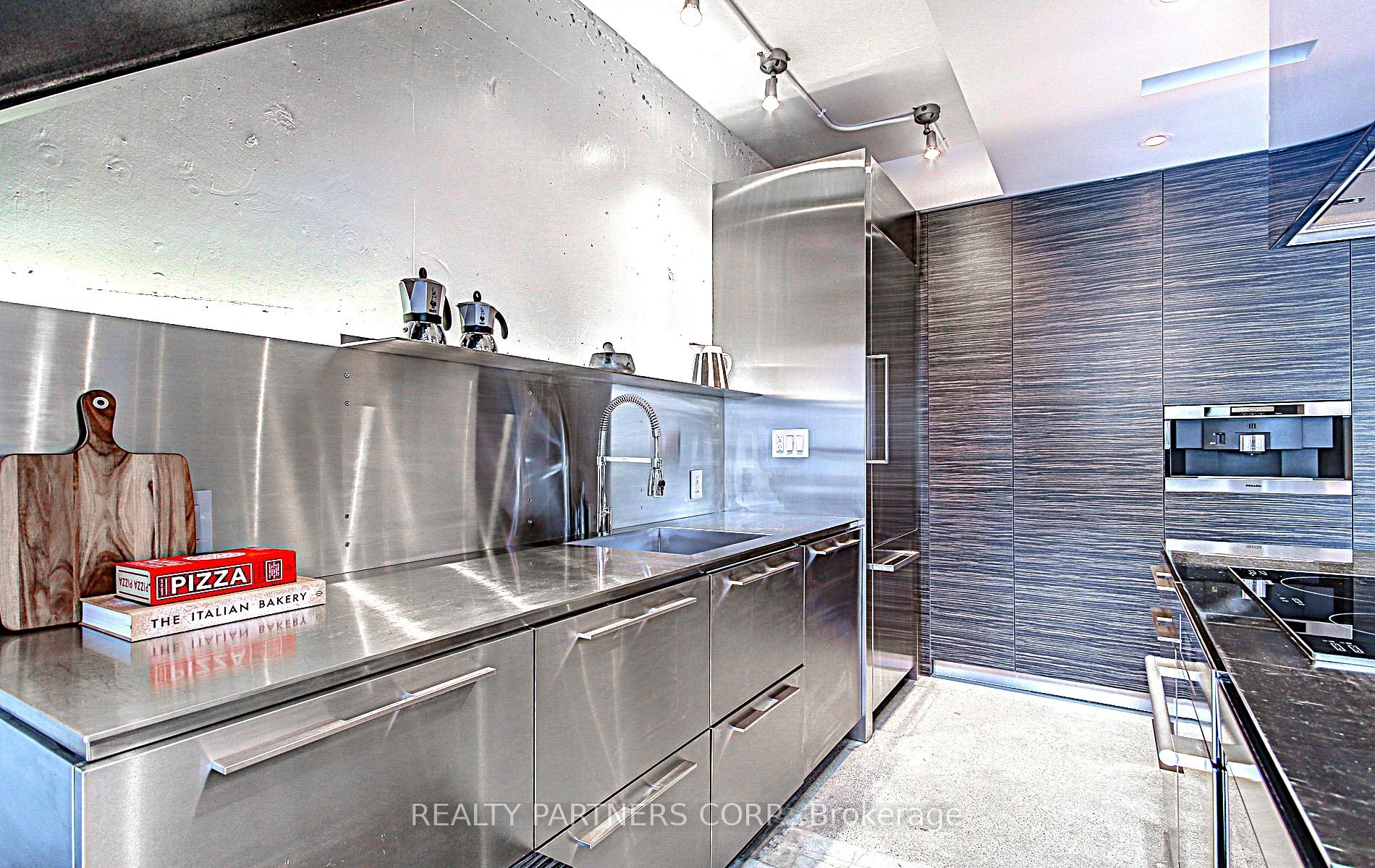 Photo 10 of Unit 419, 38 The Esplanade Avenue, Toronto, Waterfront Communities — HOMEH