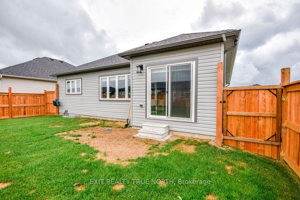 Photo 24 of 51 Harold Avenue, Severn, Coldwater — HOMEH