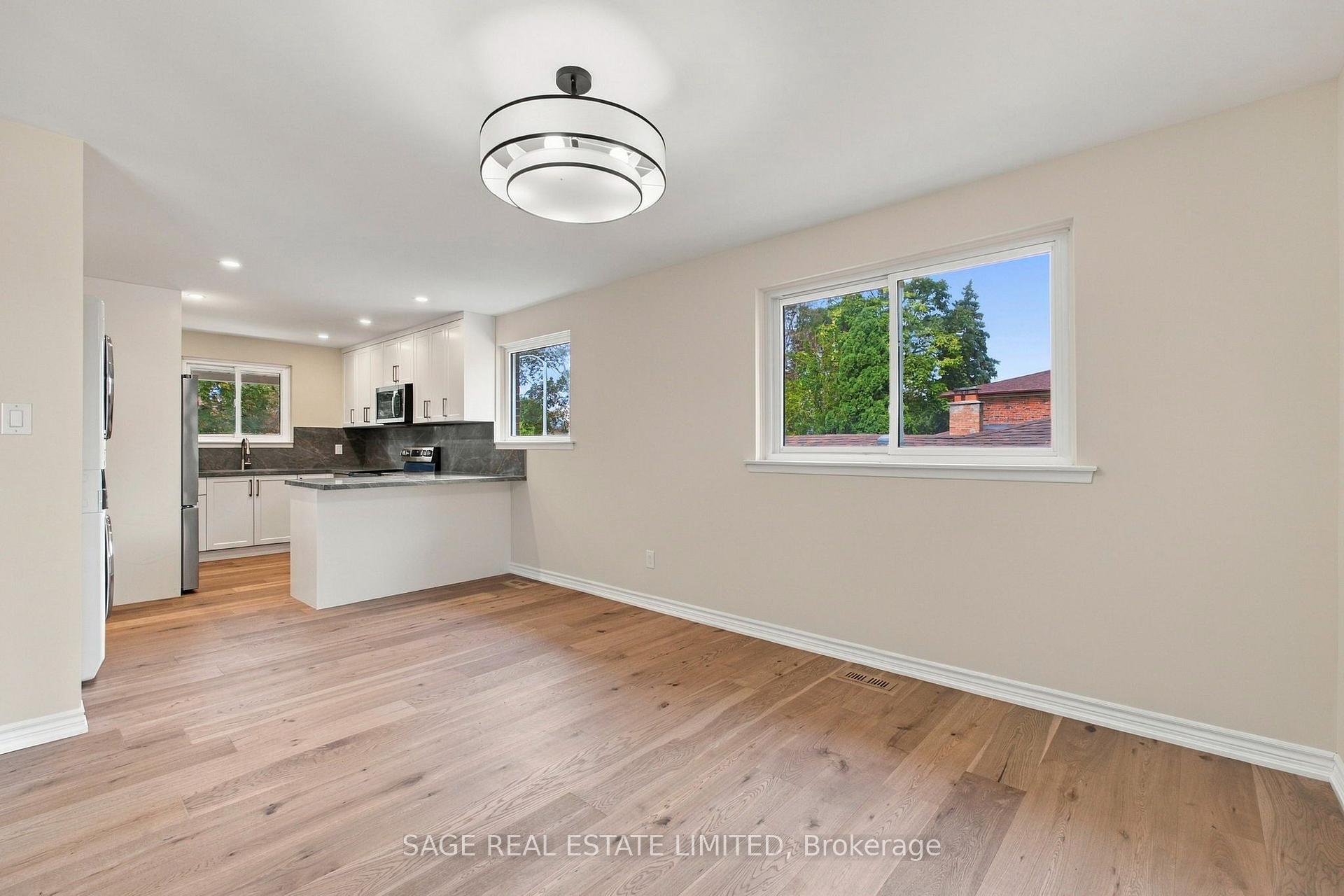 Photo 12 of 62 Ovendon Square, Scarborough, Agincourt North — HOMEH