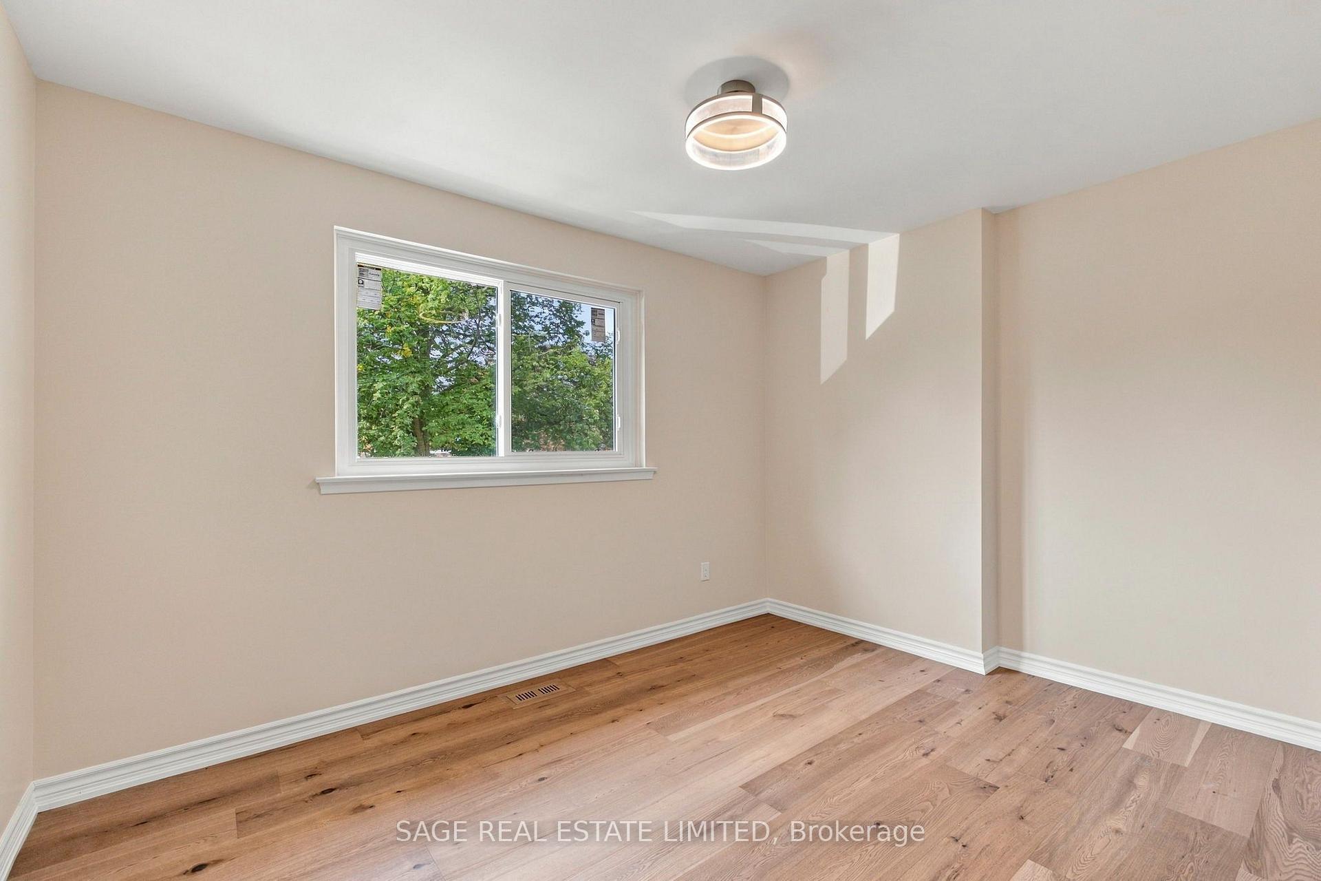 Photo 18 of 62 Ovendon Square, Scarborough, Agincourt North — HOMEH