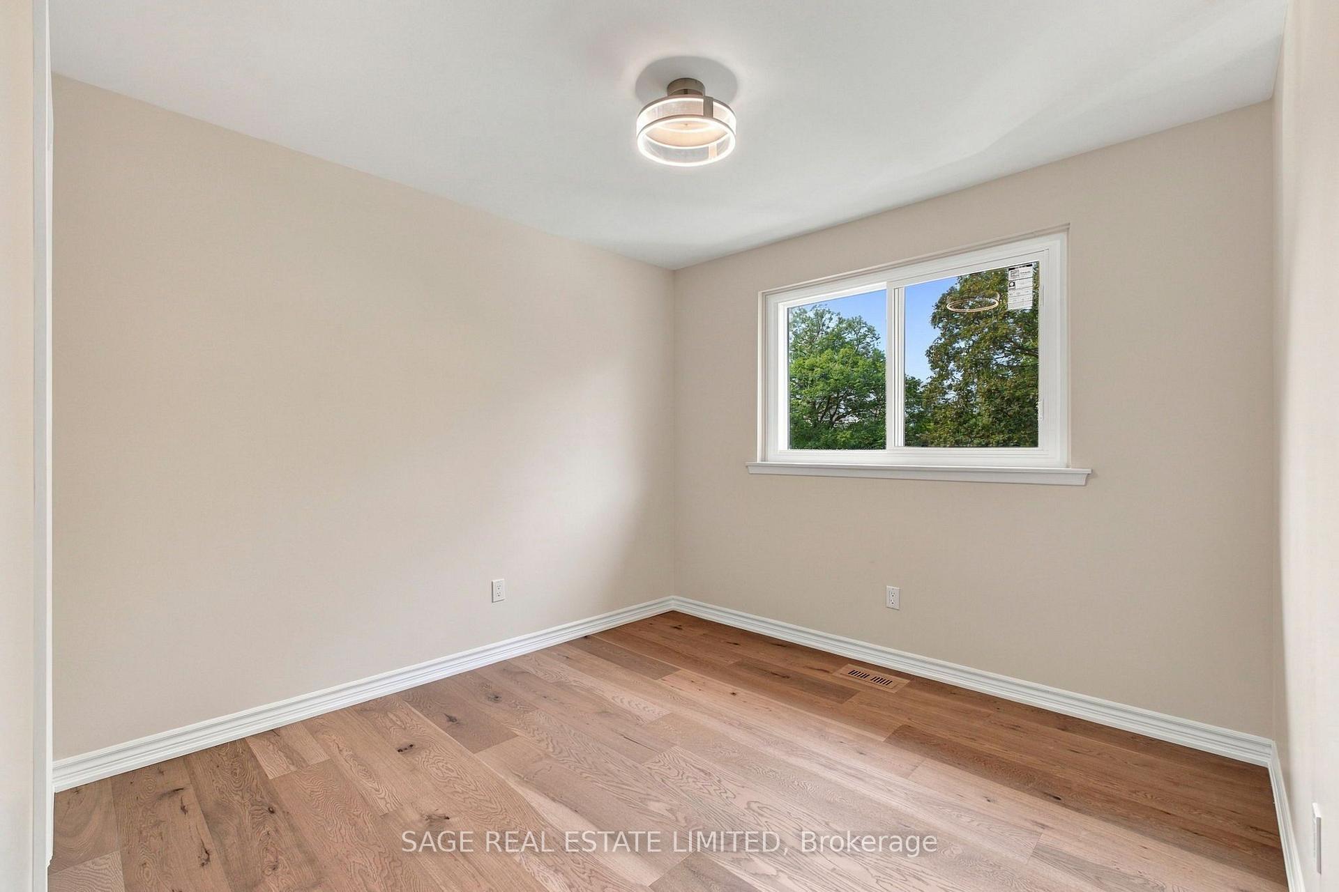 Photo 20 of 62 Ovendon Square, Scarborough, Agincourt North — HOMEH