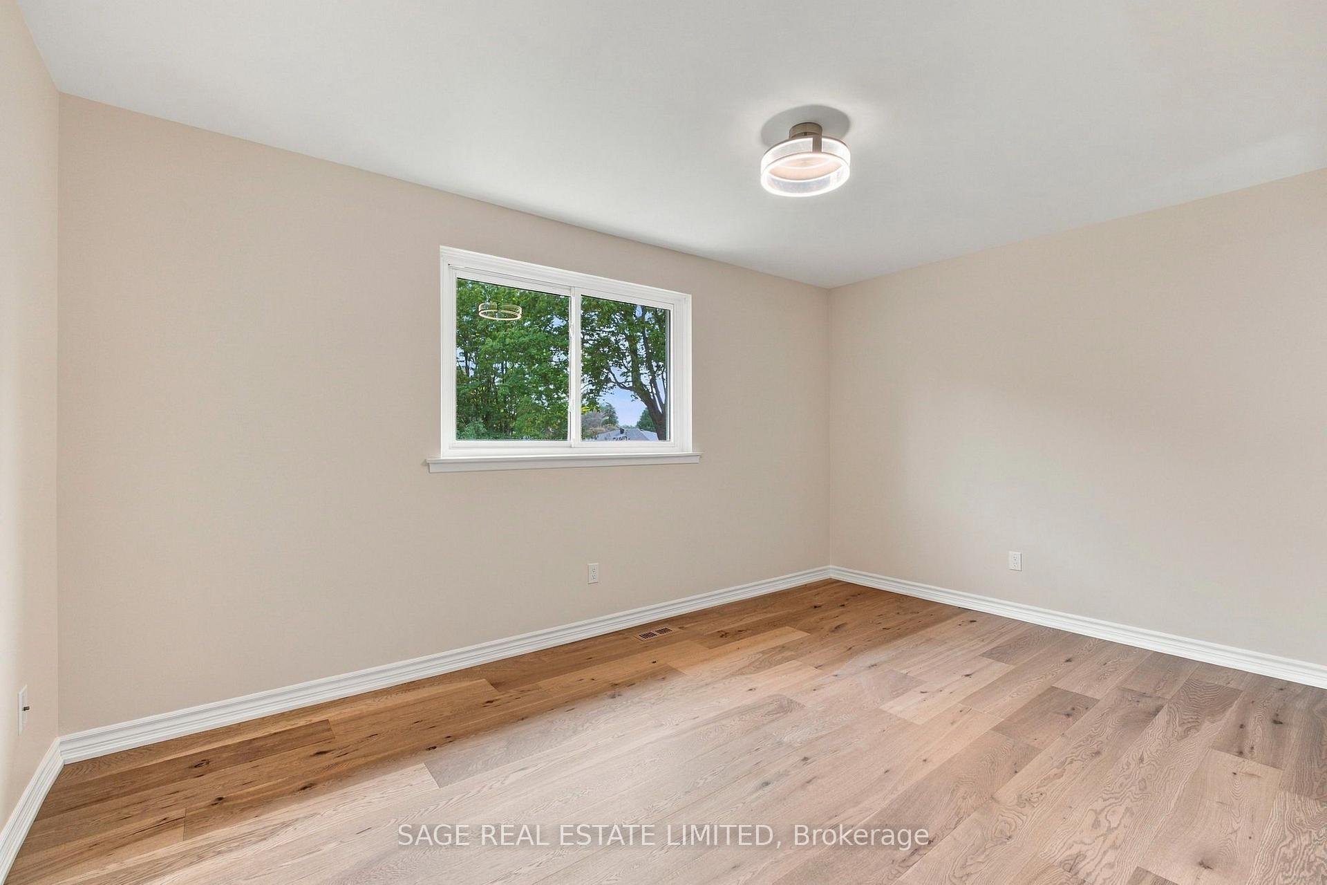 Photo 22 of 62 Ovendon Square, Scarborough, Agincourt North — HOMEH