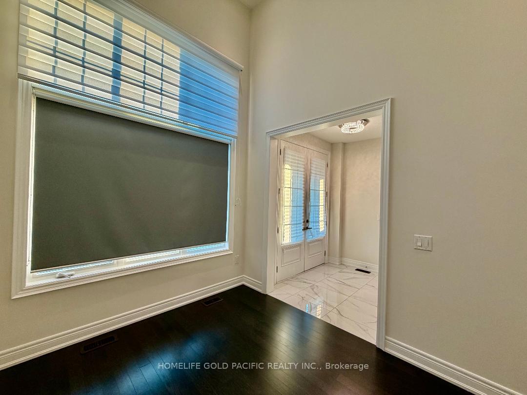 Photo 4 of 46 Haskins Crescent, Georgina, Keswick South — HOMEH