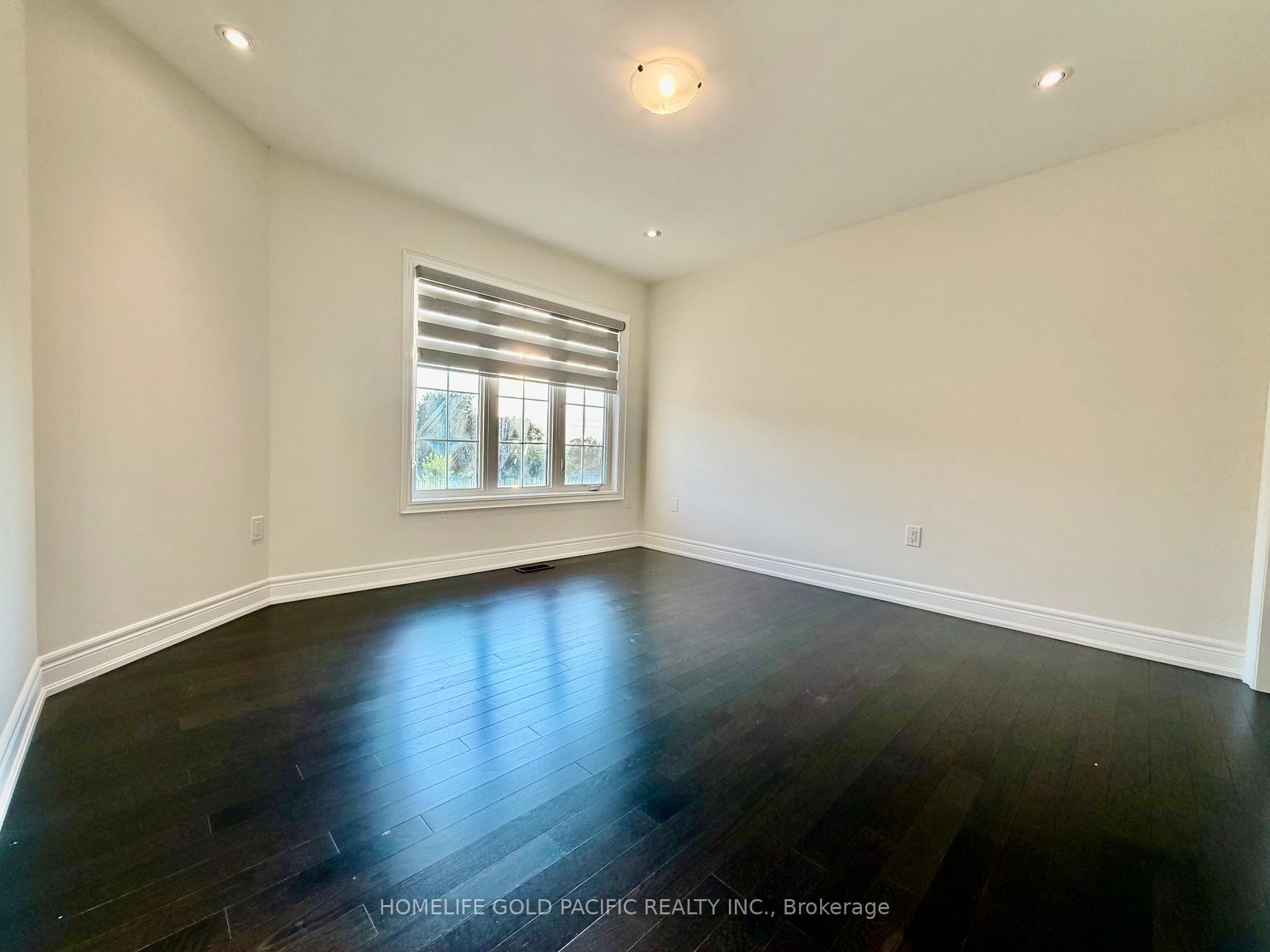 Photo 34 of 46 Haskins Crescent, Georgina, Keswick South — HOMEH