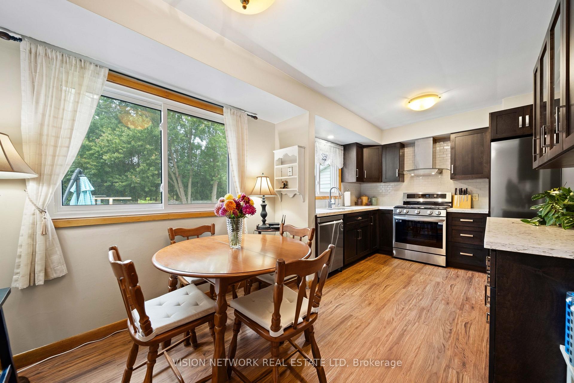 Photo 6 of 10116 Ilderton Road, Middlesex Centre, Coldstream — HOMEH