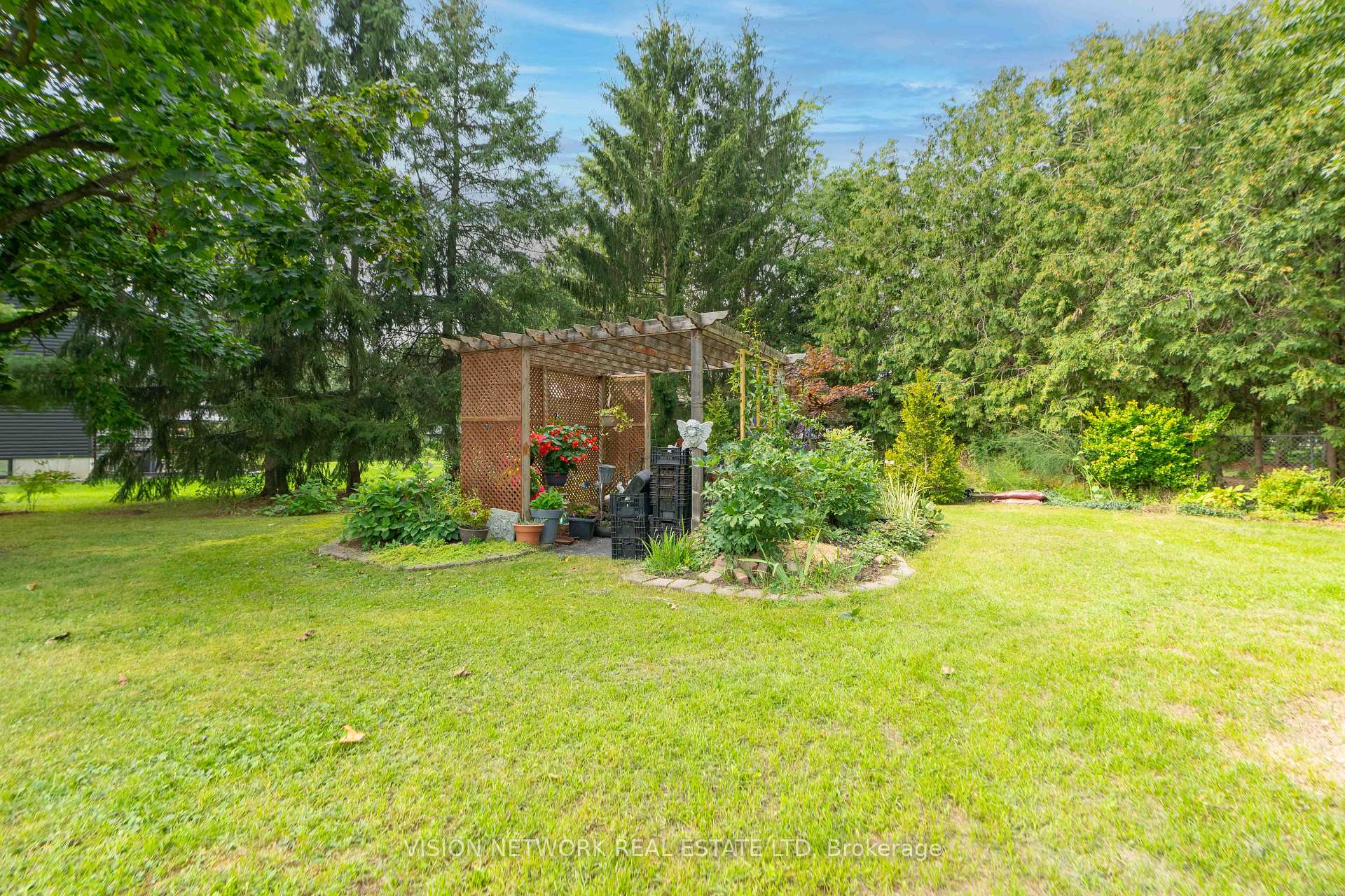Photo 24 of 10116 Ilderton Road, Middlesex Centre, Coldstream — HOMEH