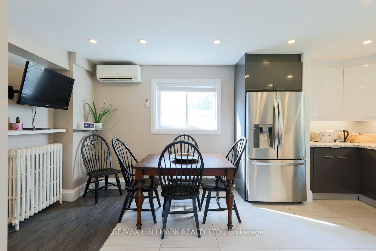 Photo 11 of 110 Lakeside Avenue, Scarborough, Birchcliffe-Cliffside — HOMEH