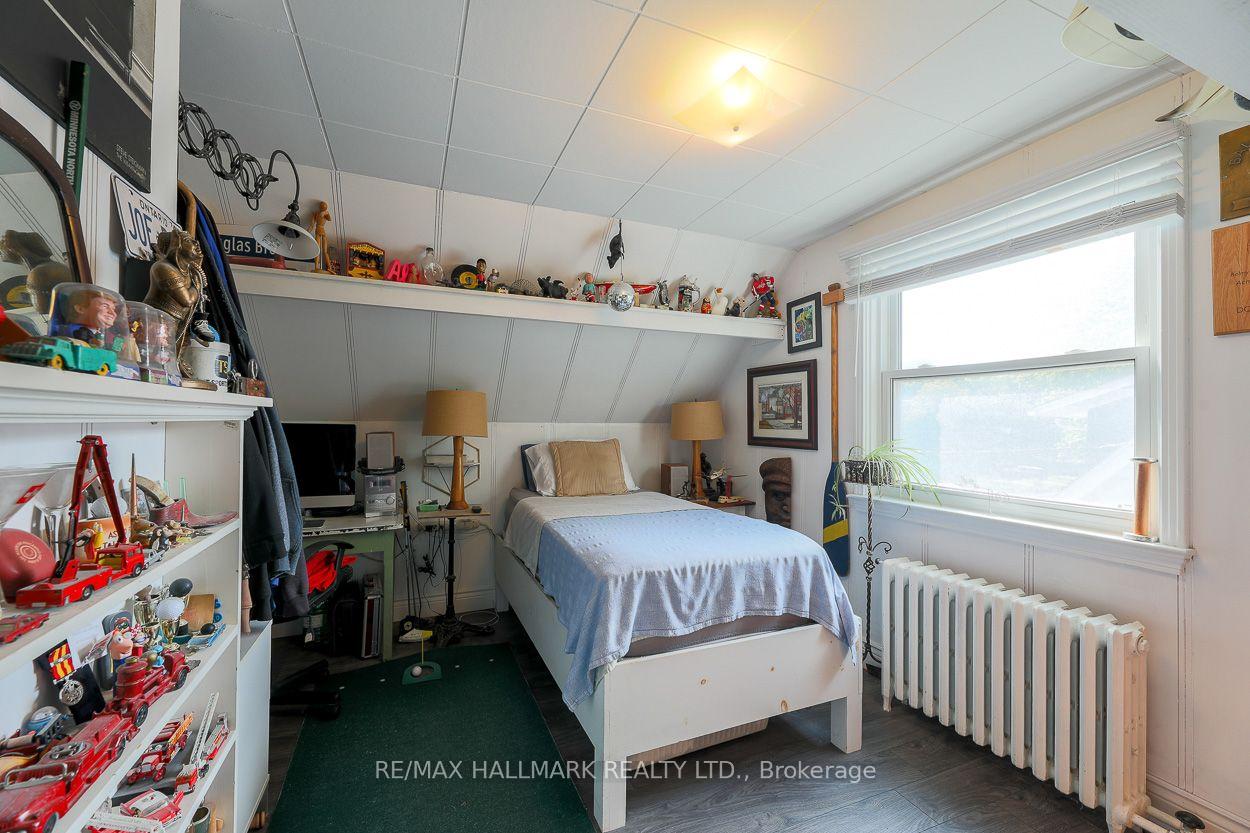 Photo 19 of 110 Lakeside Avenue, Scarborough, Birchcliffe-Cliffside — HOMEH