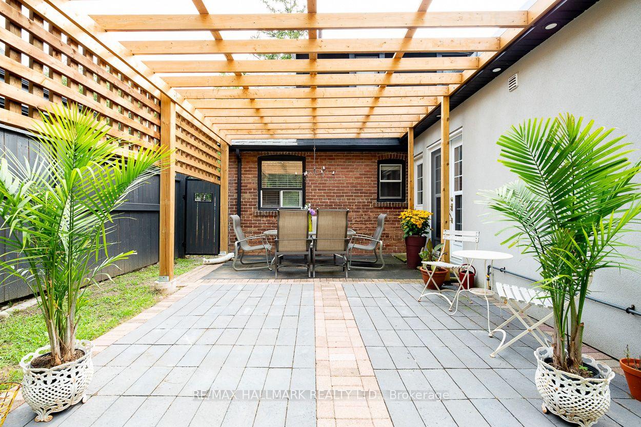 Photo 27 of 110 Lakeside Avenue, Scarborough, Birchcliffe-Cliffside — HOMEH