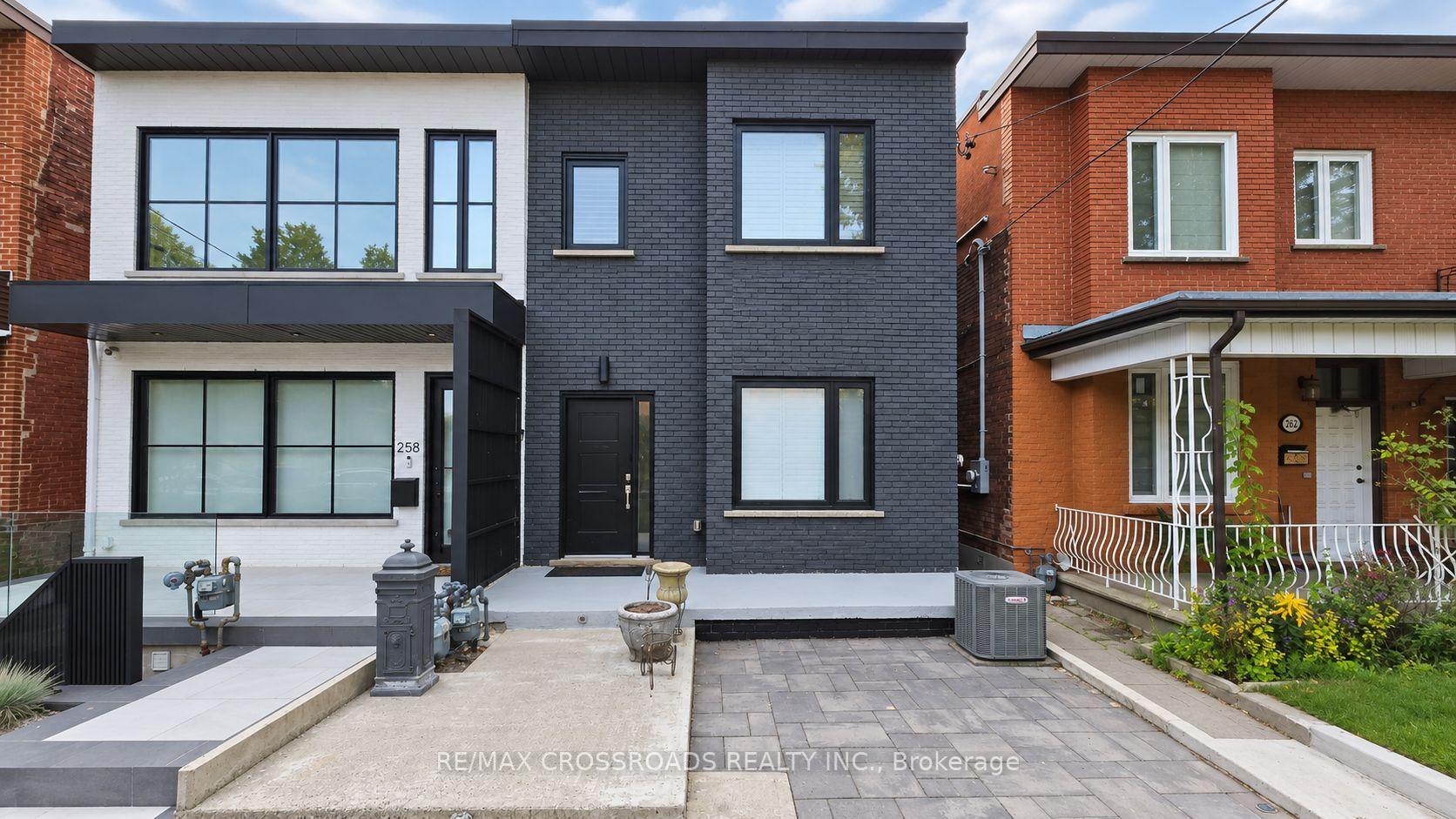 Photo 2 of 260 Clinton Street, Toronto, Palmerston-Little Italy — HOMEH