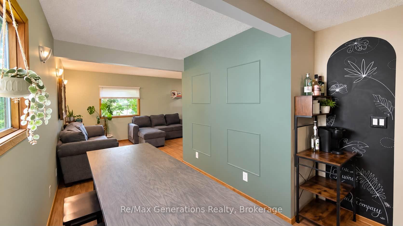 Photo 5 of 230 Secord Street, Thunder Bay, Court / Cumberland — HOMEH