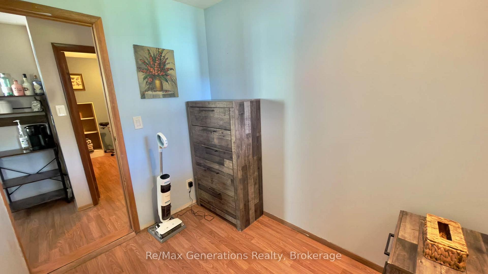 Photo 10 of 230 Secord Street, Thunder Bay, Court / Cumberland — HOMEH