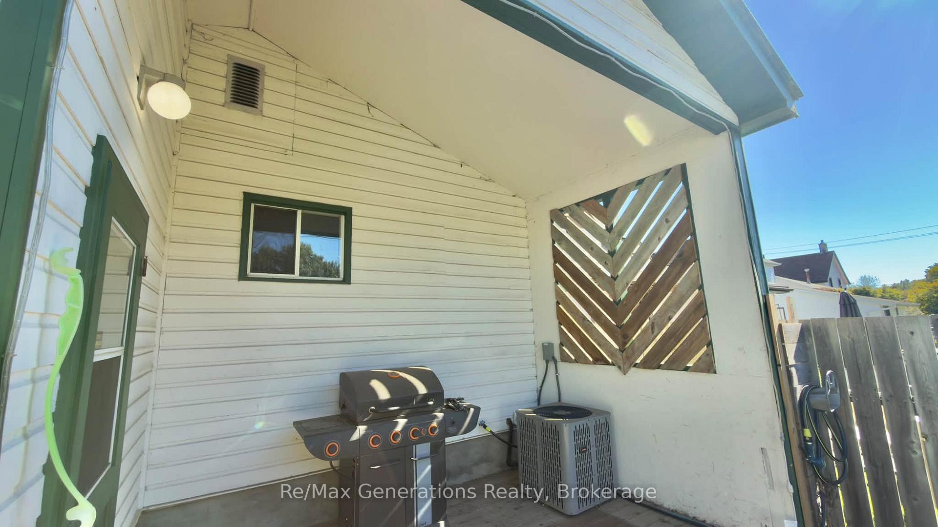 Photo 18 of 230 Secord Street, Thunder Bay, Court / Cumberland — HOMEH