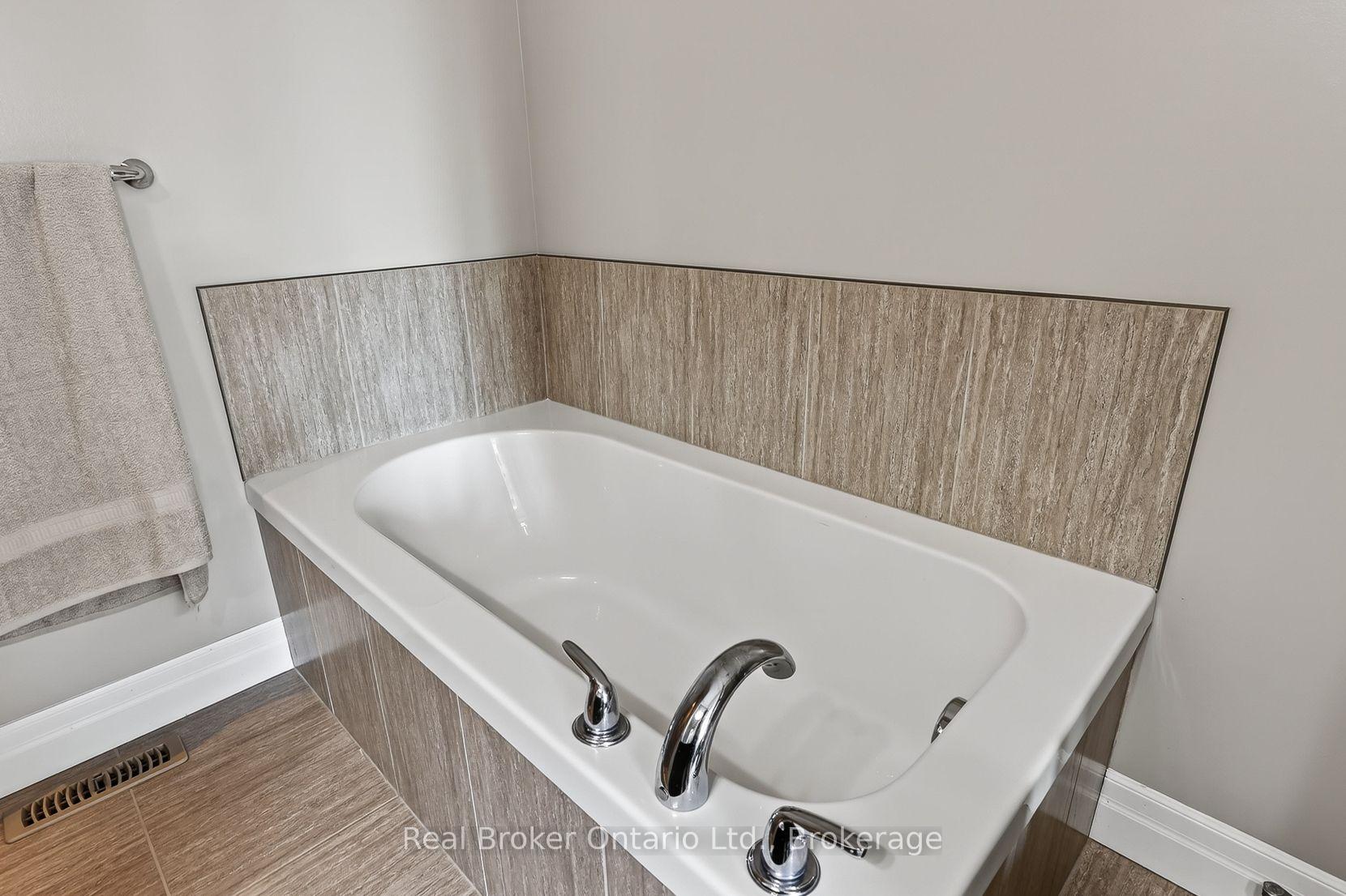 Photo 37 of Unit 24, 247 Munnoch Boulevard, Woodstock, Woodstock - North — HOMEH