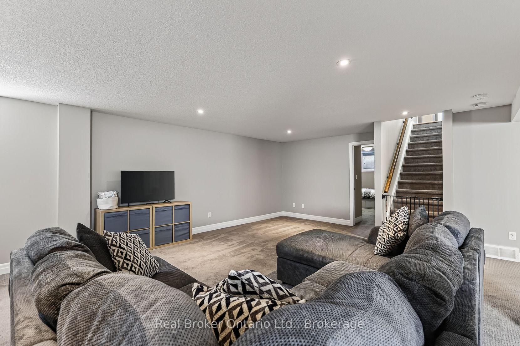 Photo 41 of Unit 24, 247 Munnoch Boulevard, Woodstock, Woodstock - North — HOMEH