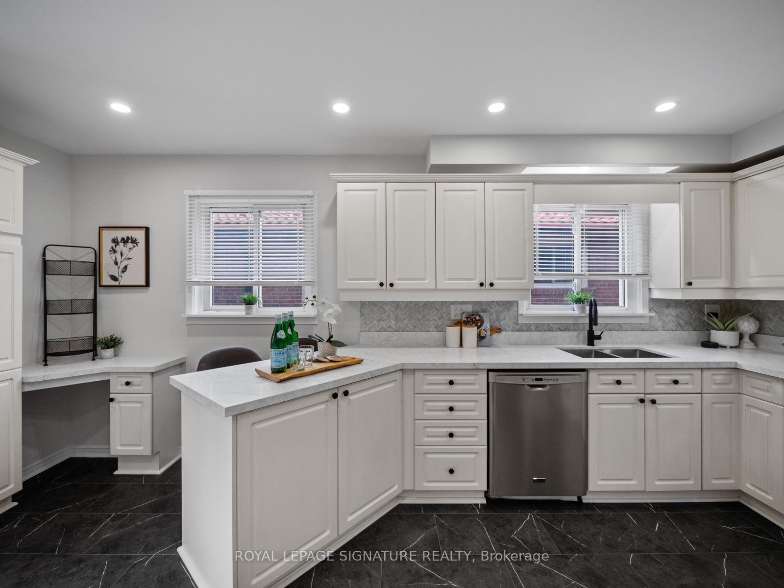 Photo 20 of 94 Clappison Boulevard, Scarborough, Centennial Scarborough — HOMEH