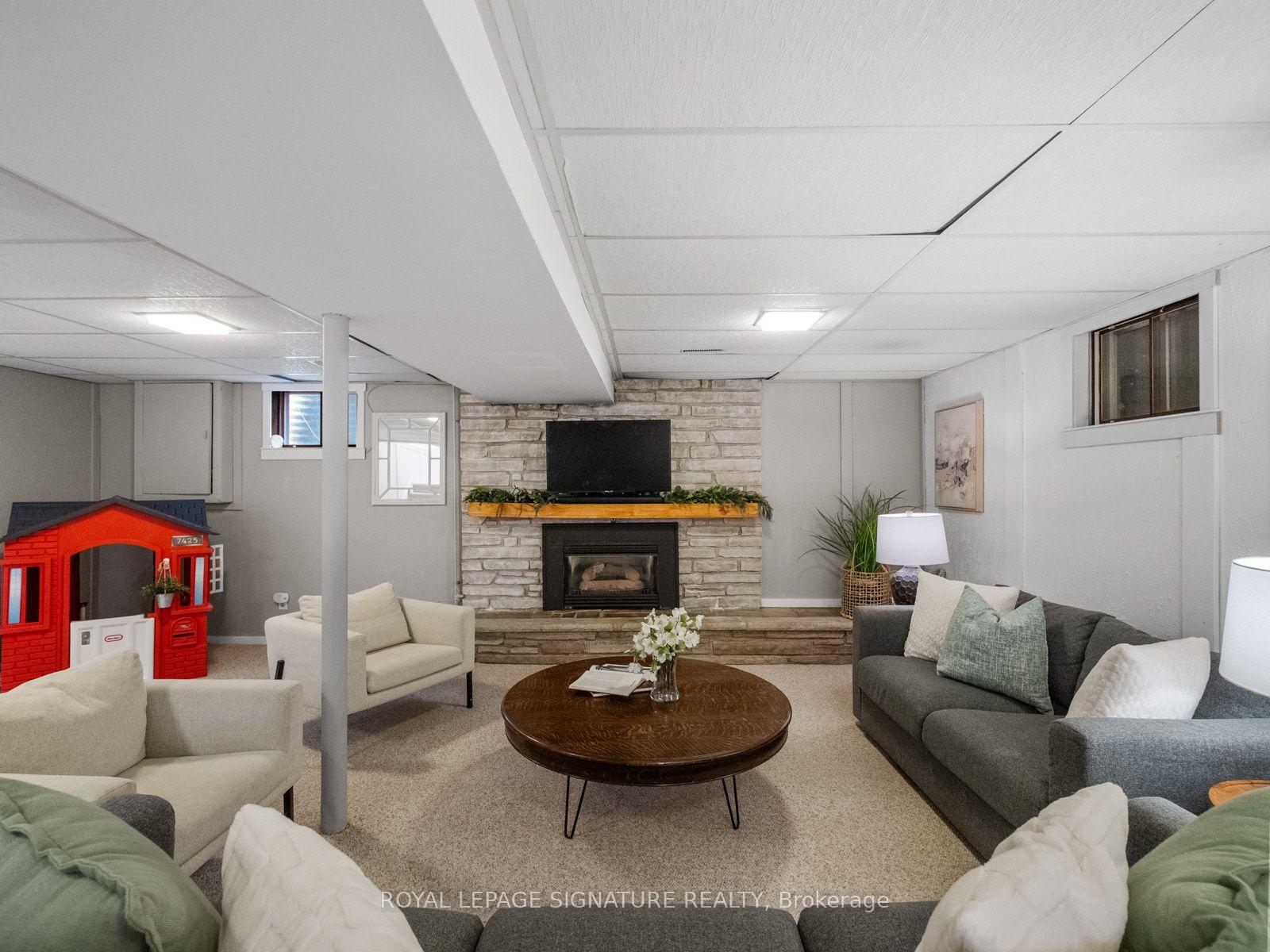 Photo 37 of 94 Clappison Boulevard, Scarborough, Centennial Scarborough — HOMEH