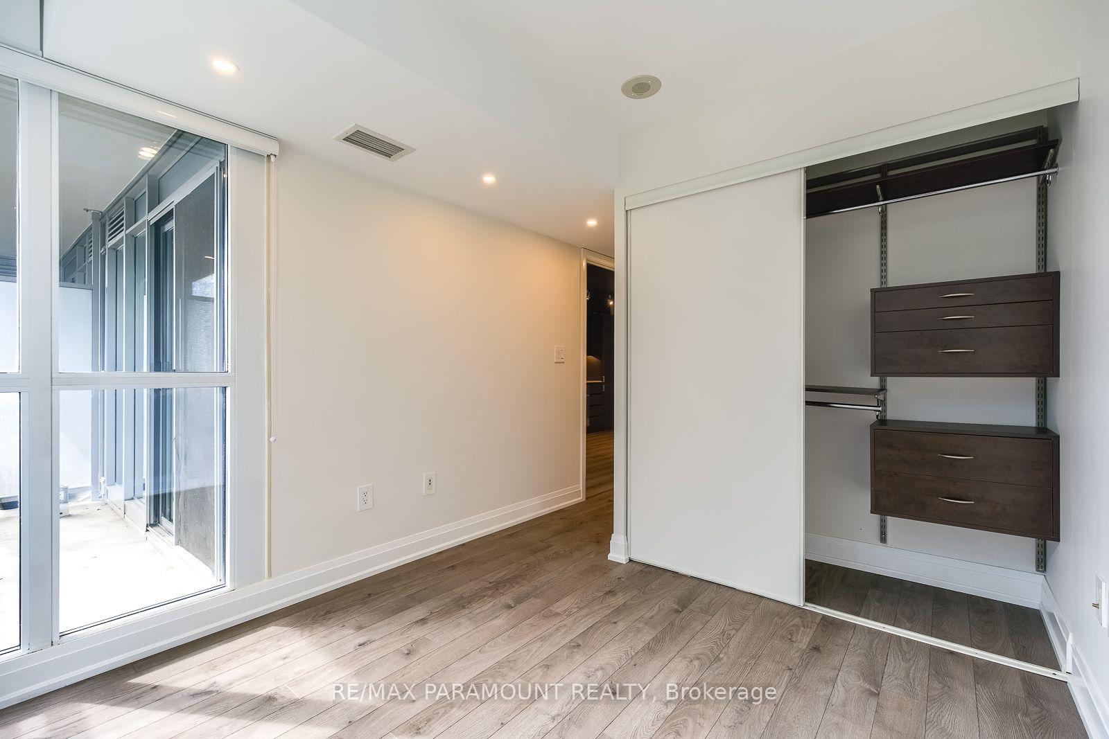 Photo 8 of Unit 555, 10 Capreol Court, Toronto, Waterfront Communities — HOMEH