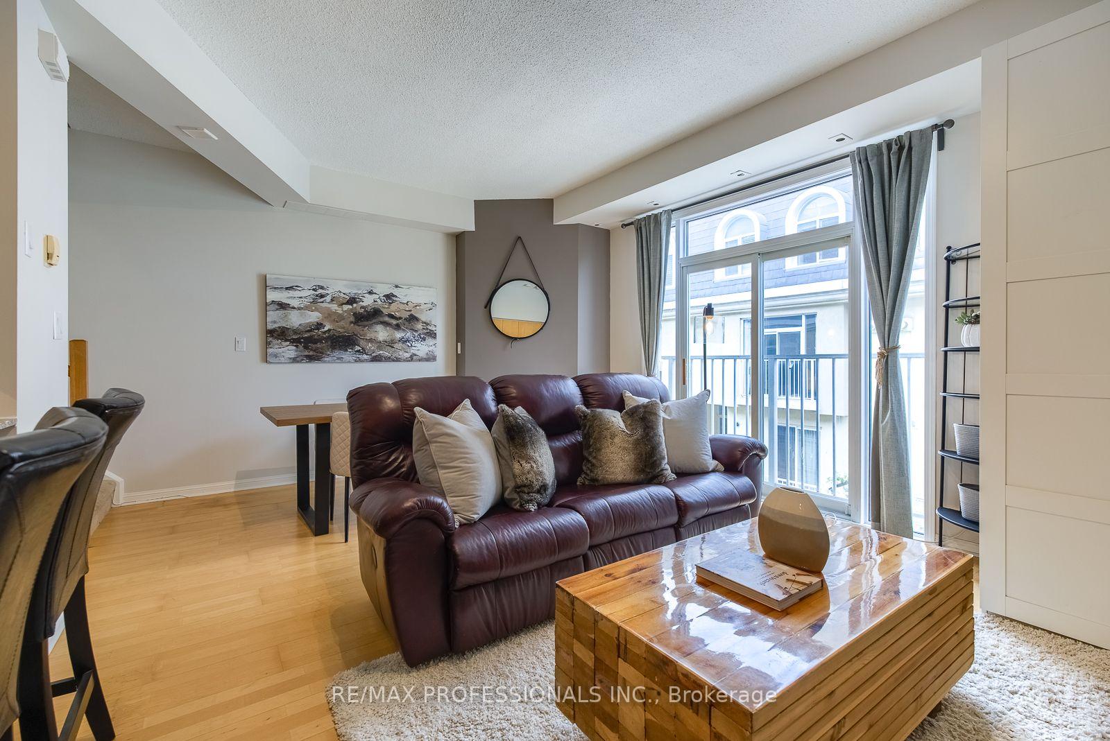 Photo 3 of Unit 327, 32 Stadium Road, Toronto, Niagara — HOMEH