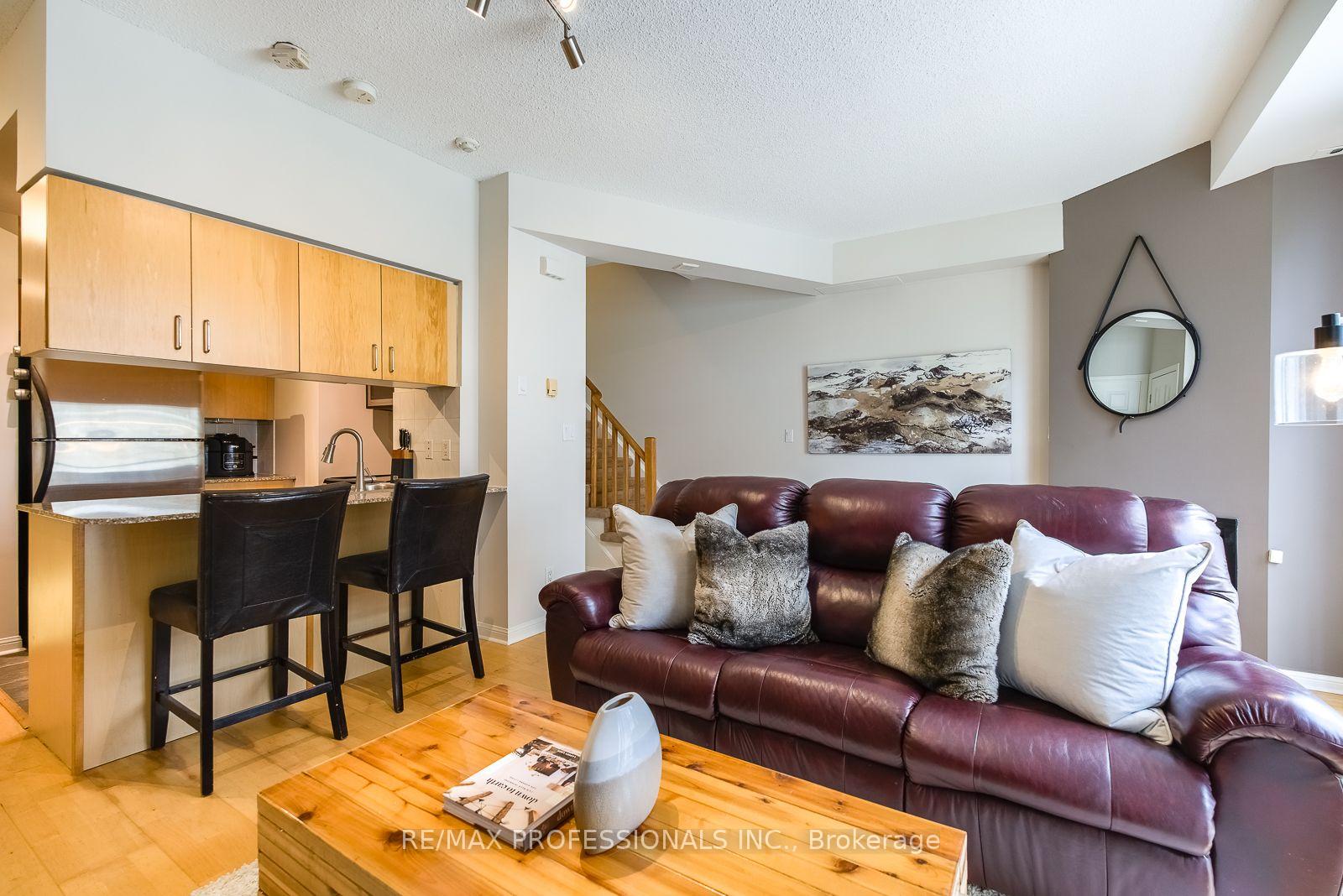 Photo 5 of Unit 327, 32 Stadium Road, Toronto, Niagara — HOMEH
