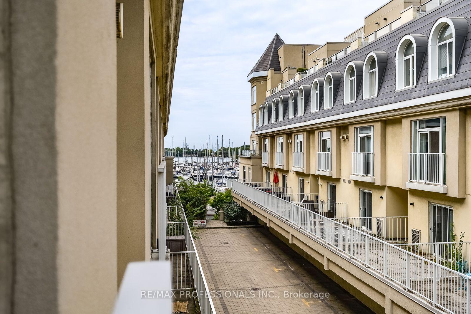 Photo 18 of Unit 327, 32 Stadium Road, Toronto, Niagara — HOMEH