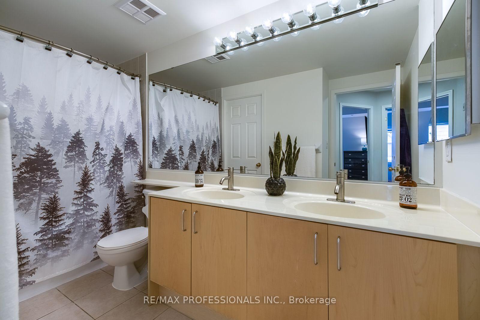 Photo 27 of Unit 327, 32 Stadium Road, Toronto, Niagara — HOMEH
