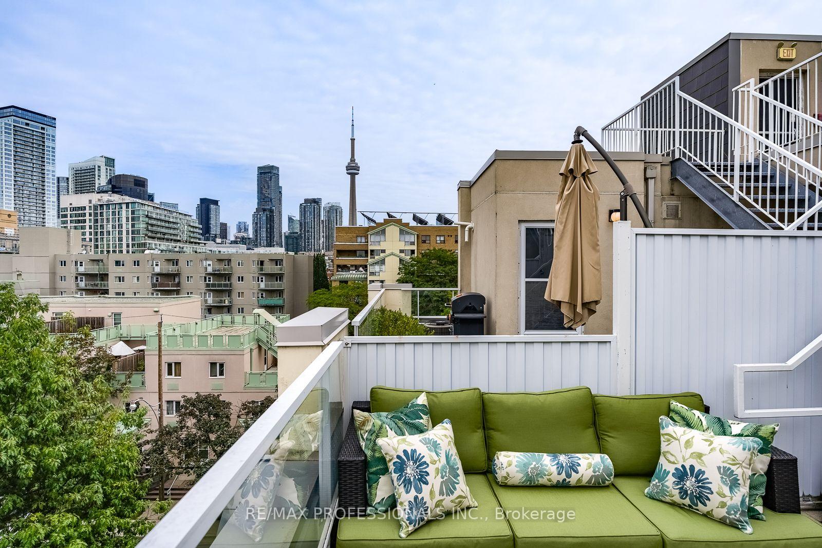 Photo 28 of Unit 327, 32 Stadium Road, Toronto, Niagara — HOMEH