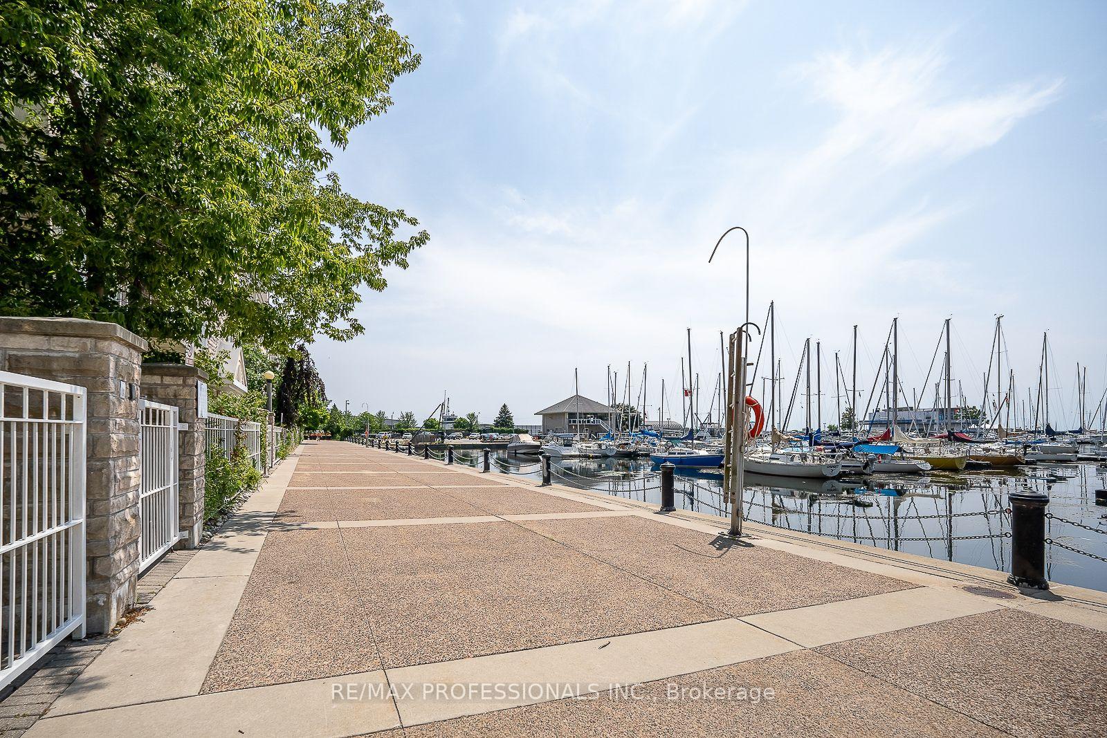 Photo 37 of Unit 327, 32 Stadium Road, Toronto, Niagara — HOMEH