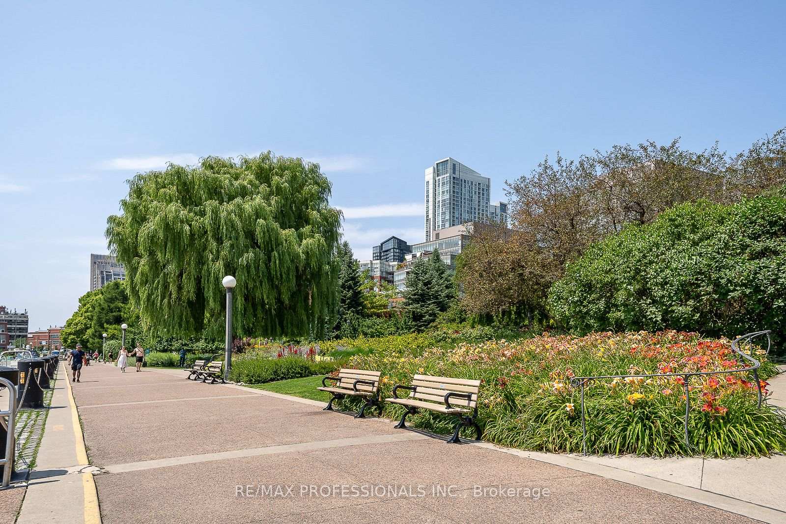 Photo 42 of Unit 327, 32 Stadium Road, Toronto, Niagara — HOMEH