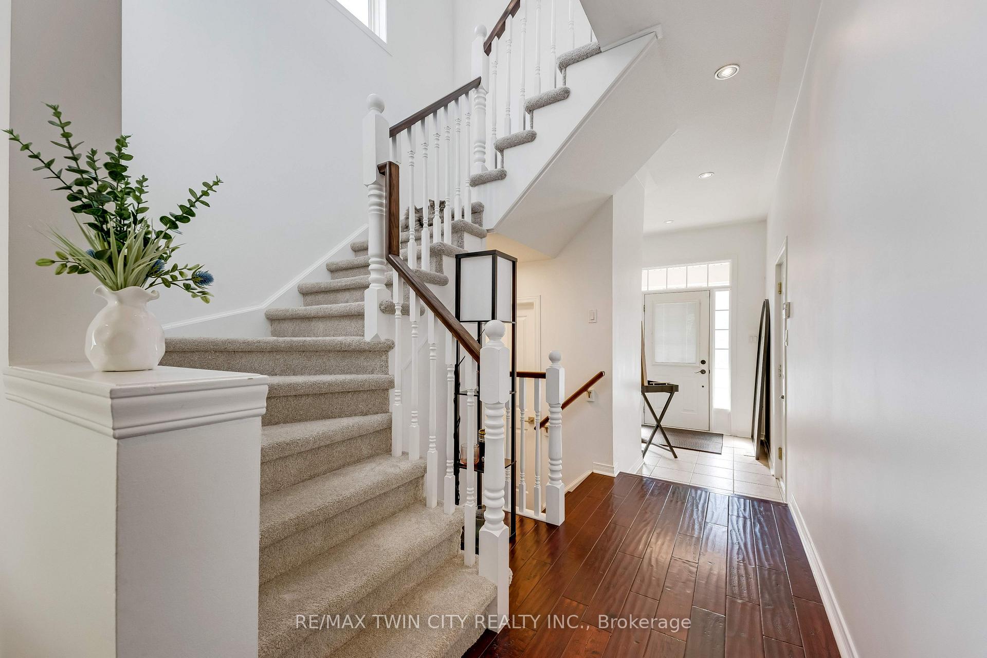 Photo 3 of Unit 10, 28 Doon Mills Drive, Kitchener, Doon South — HOMEH