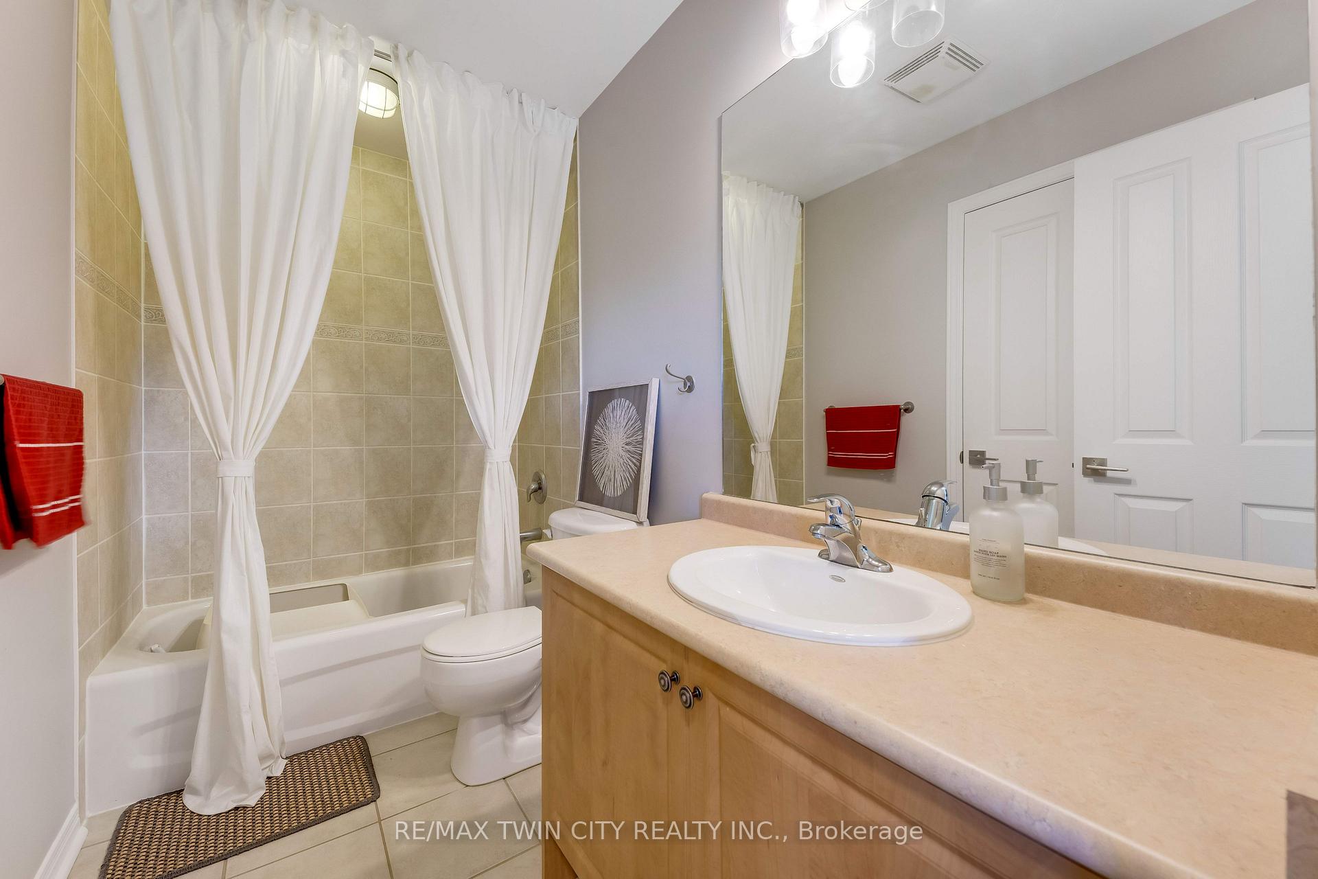 Photo 29 of Unit 10, 28 Doon Mills Drive, Kitchener, Doon South — HOMEH