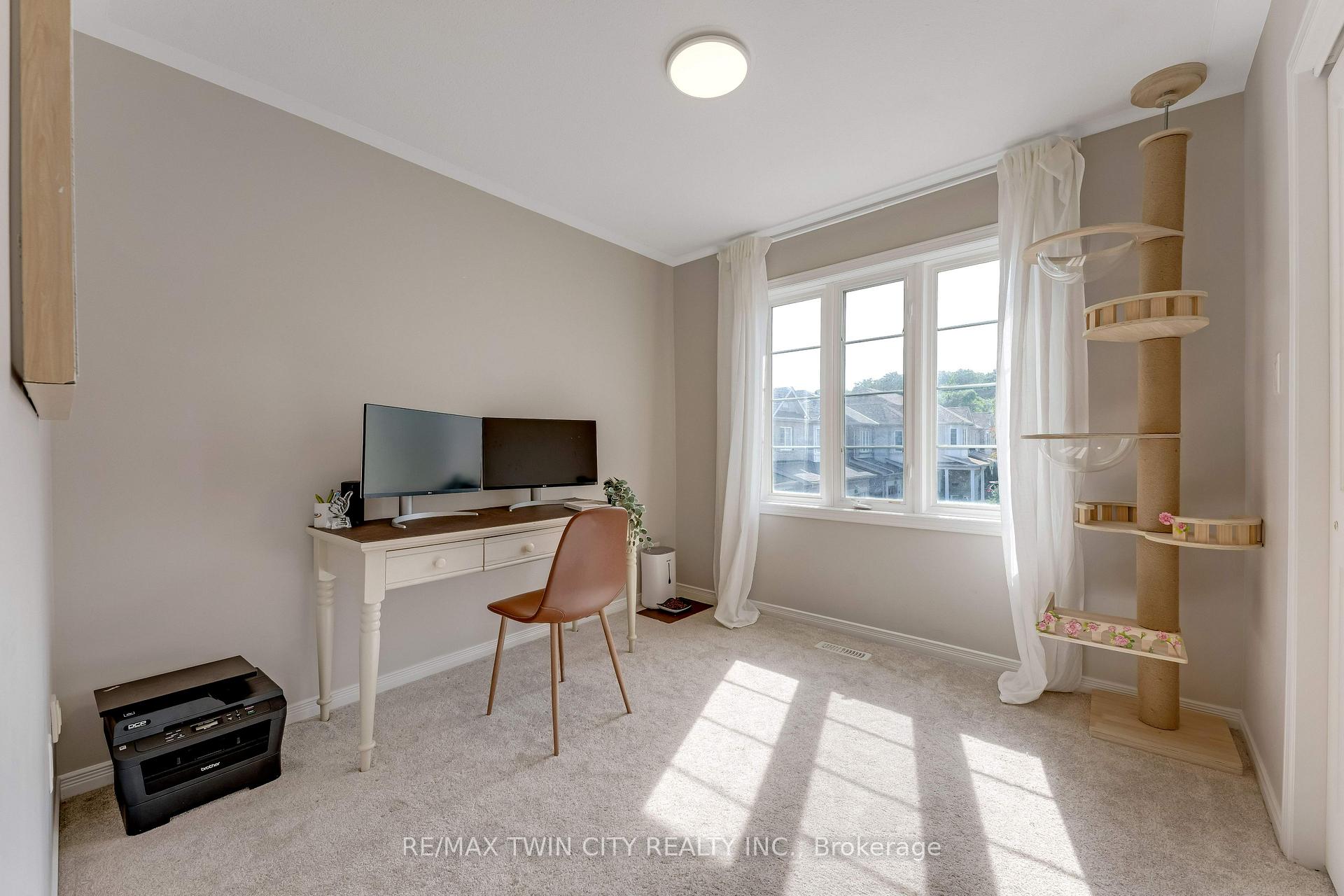 Photo 31 of Unit 10, 28 Doon Mills Drive, Kitchener, Doon South — HOMEH