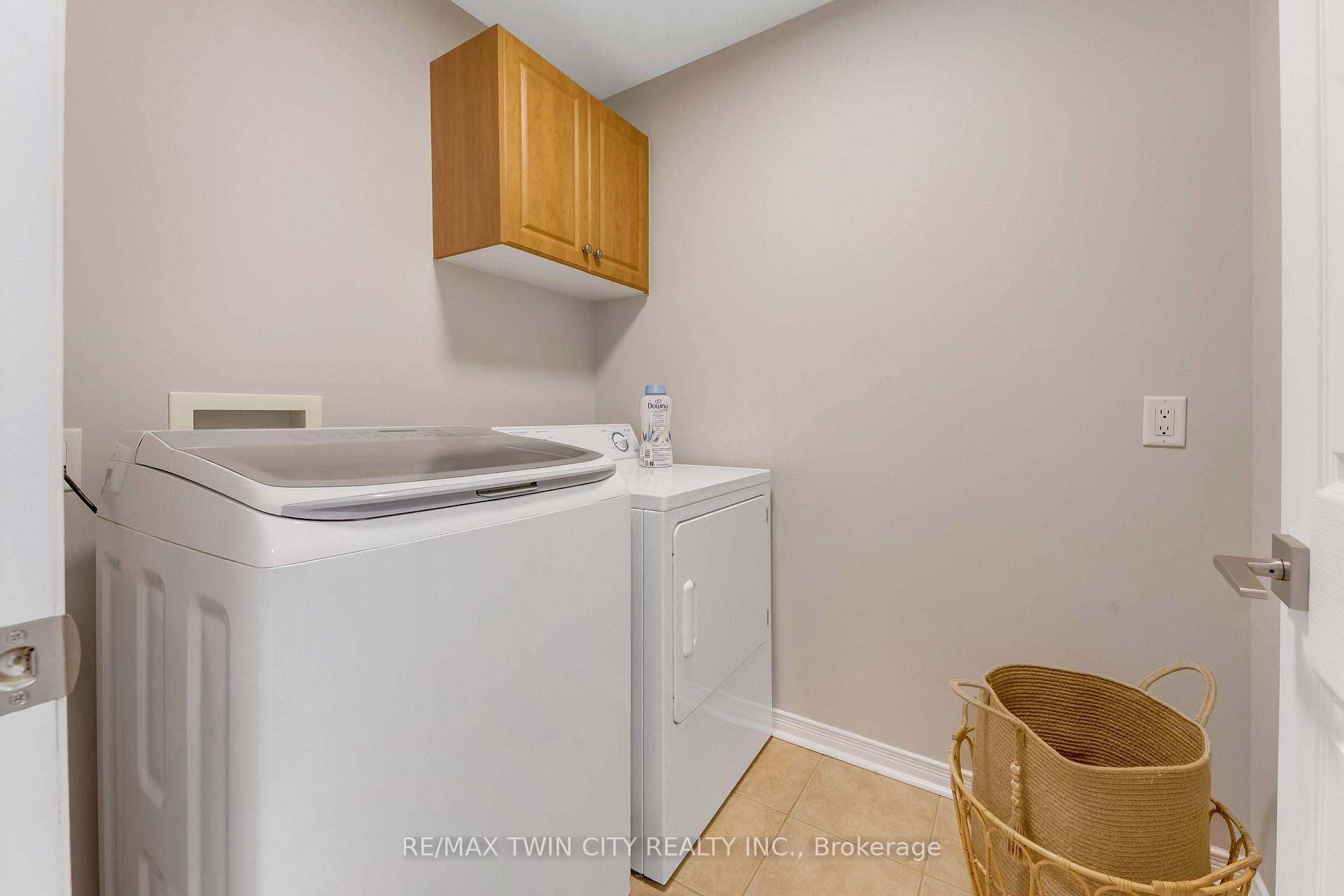 Photo 33 of Unit 10, 28 Doon Mills Drive, Kitchener, Doon South — HOMEH