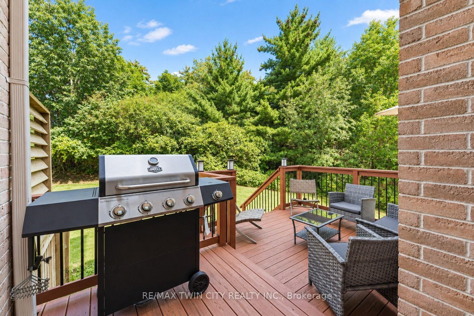 Photo 43 of Unit 10, 28 Doon Mills Drive, Kitchener, Doon South — HOMEH