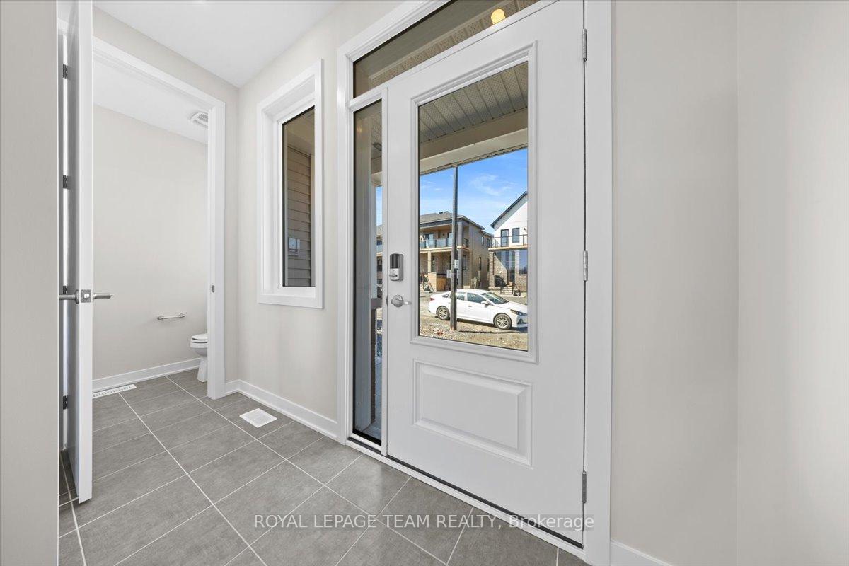 Photo 2 of 198 Beebalm Crescent, Ottawa, Barrhaven - Half Moon Bay — HOMEH