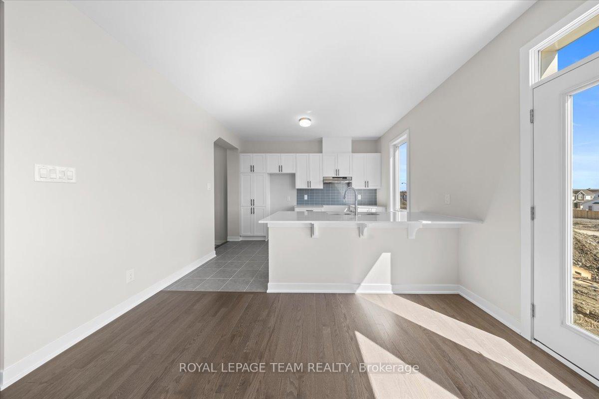 Photo 4 of 198 Beebalm Crescent, Ottawa, Barrhaven - Half Moon Bay — HOMEH