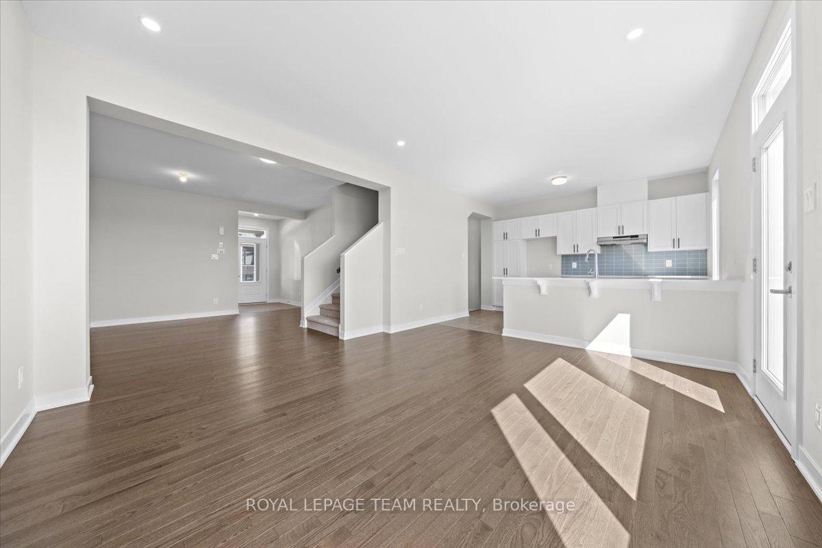 Photo 6 of 198 Beebalm Crescent, Ottawa, Barrhaven - Half Moon Bay — HOMEH