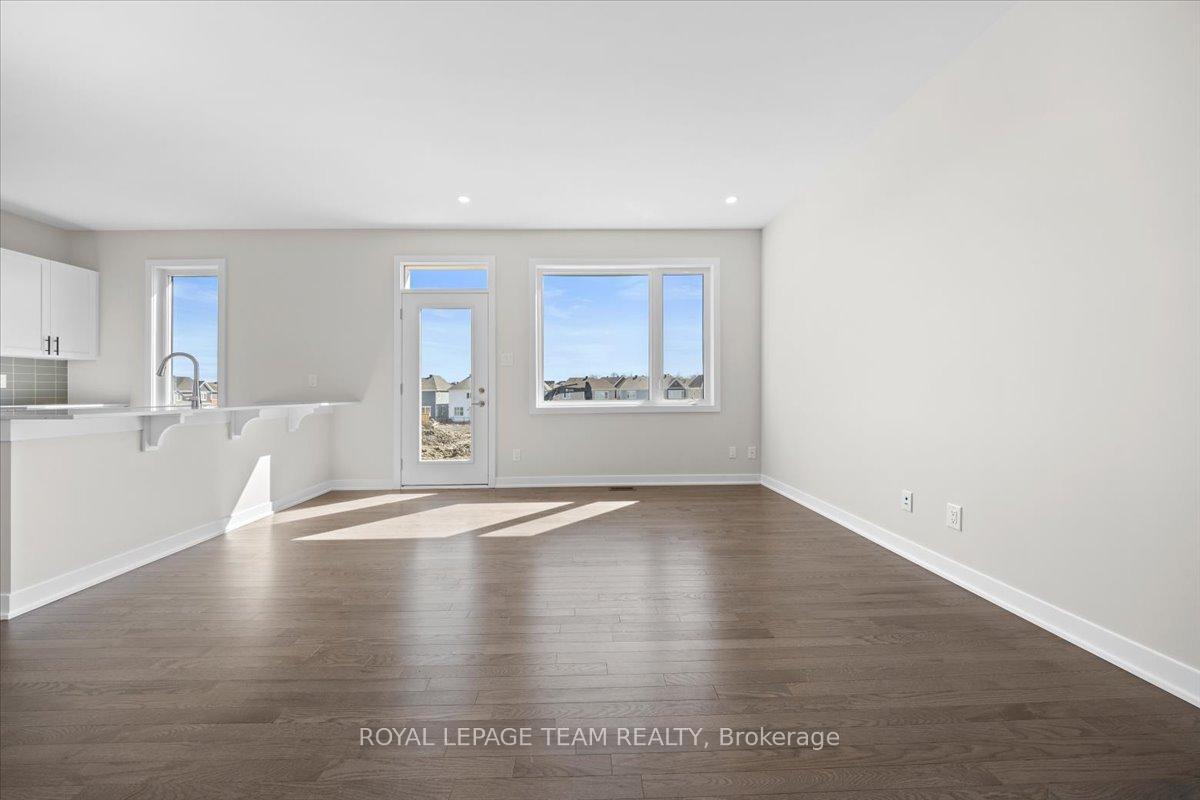 Photo 7 of 198 Beebalm Crescent, Ottawa, Barrhaven - Half Moon Bay — HOMEH