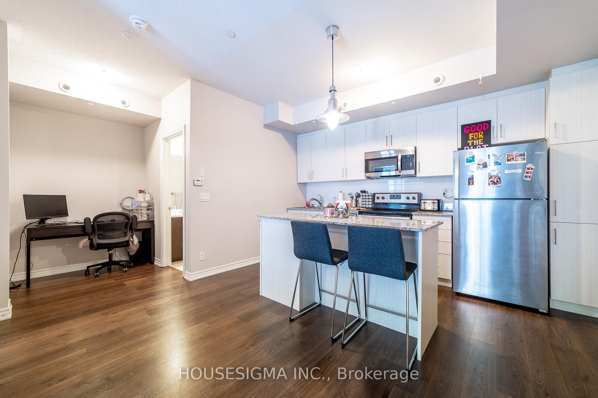 Photo 3 of Unit 23, 140 Long Branch Avenue, Etobicoke, Long Branch — HOMEH